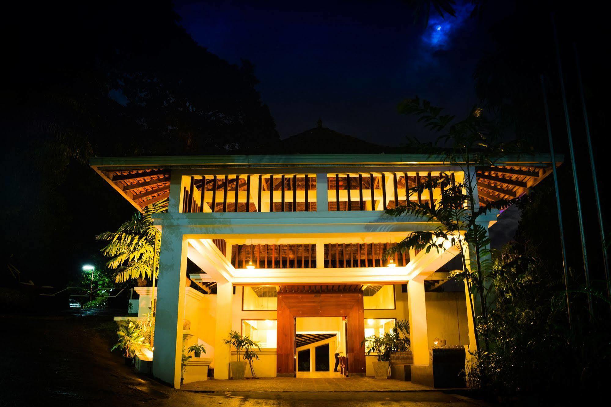 Hotel Hilltop Κάντι Εξωτερικό φωτογραφία